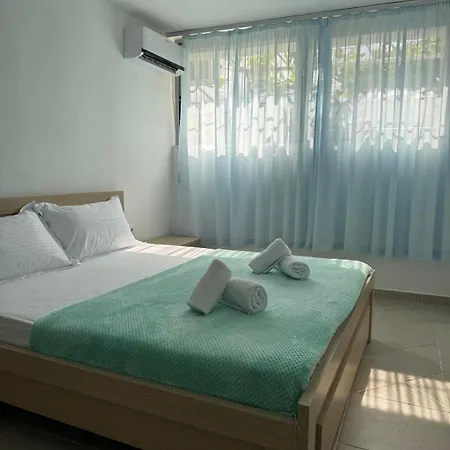 Emy'S Rooms Himare Exterior photo